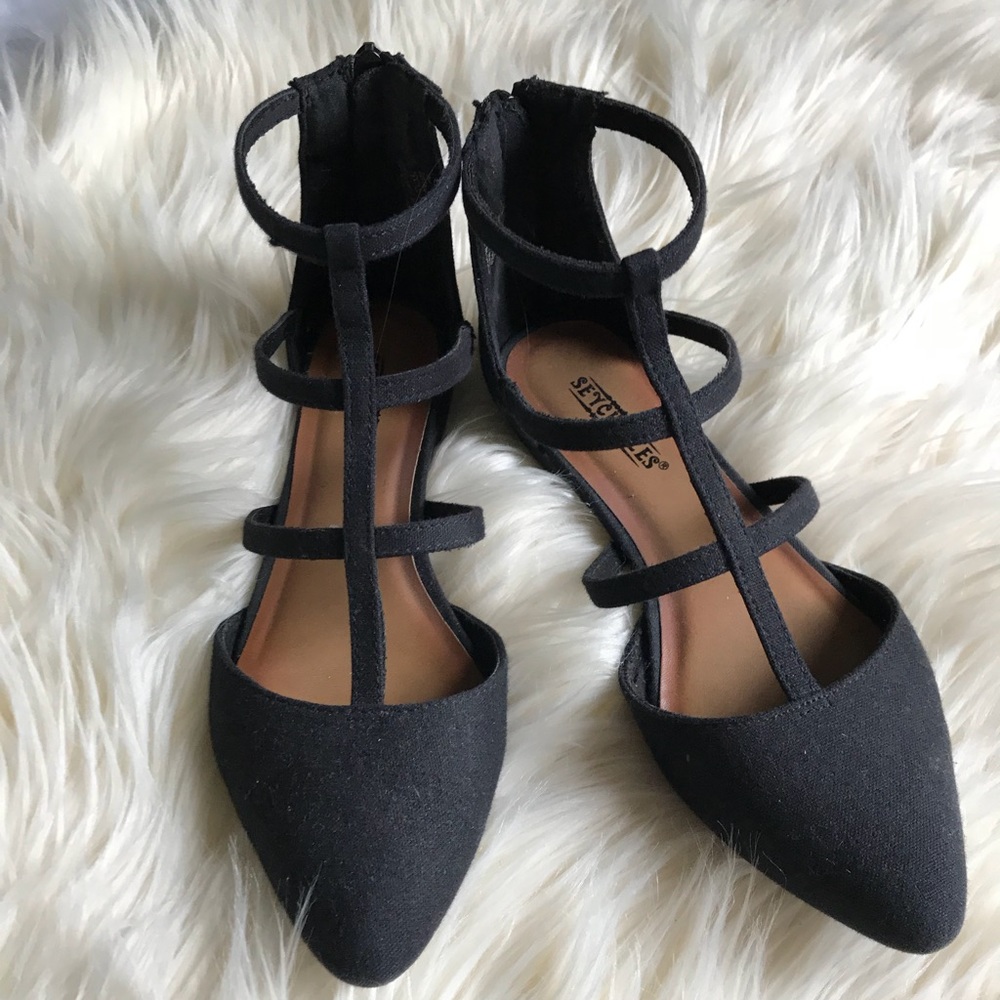 Canvas pointed toe flats